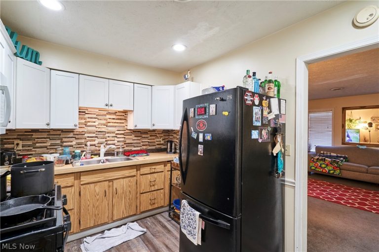 723 & 725 Cleveland Avenue, Mogadore, OH - Photo 6
