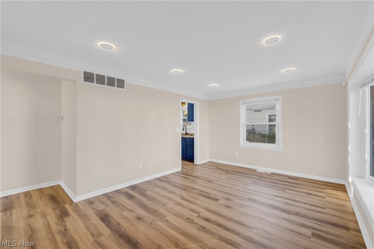 3881 188th Street, Cleveland, OH - Photo 6