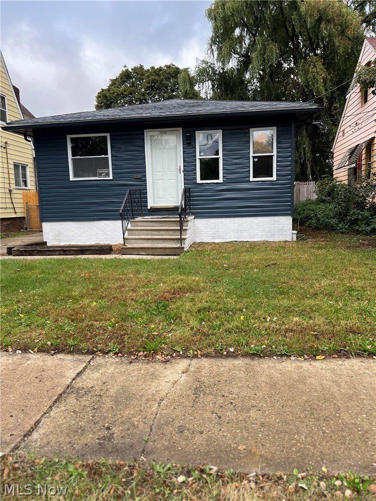 12530 North Road, Cleveland, OH, 44111