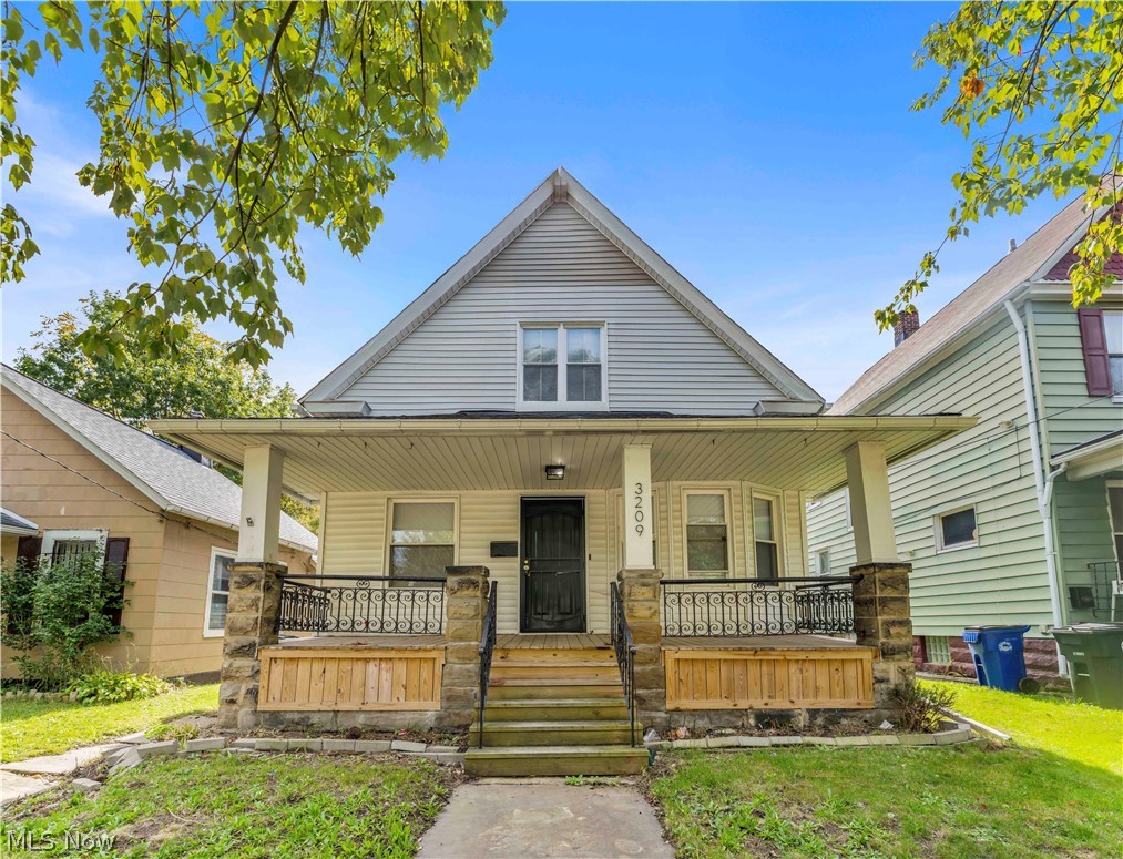 3209 Woodbridge Avenue, Cleveland, OH