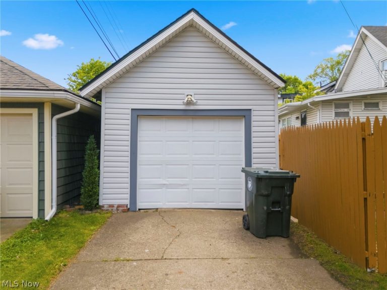 1445 15th Street, Canton, OH - Photo 6