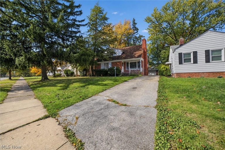 4109 Bluestone Road, Cleveland Heights, OH - Photo 2