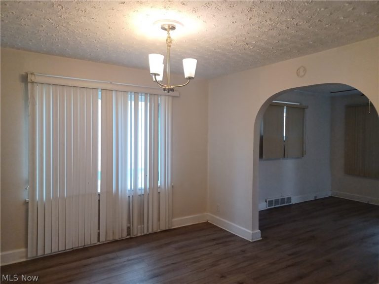 1712 Richmond Avenue, Youngstown, OH - Photo 3