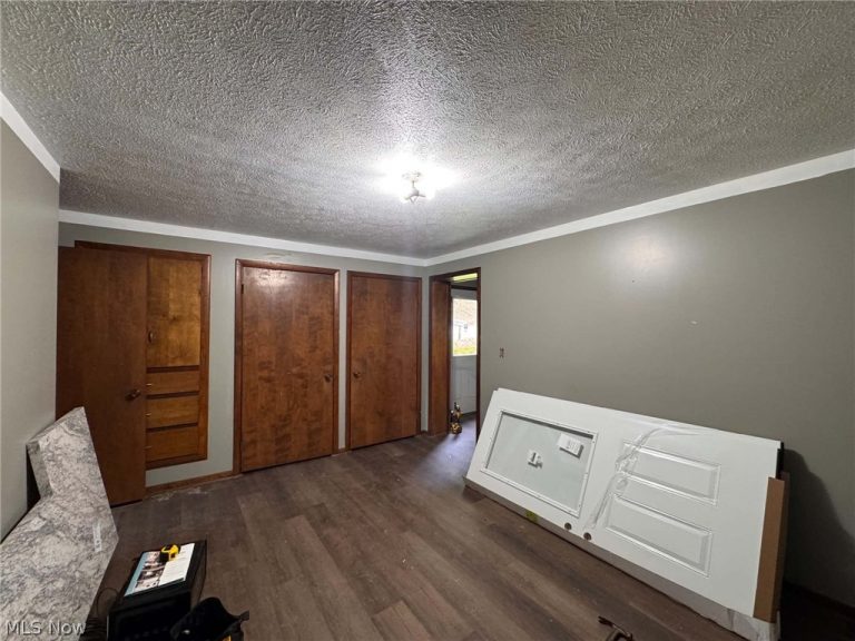 2058 Salineville, Carrollton, OH - Photo 5