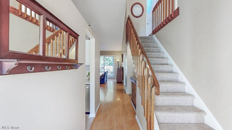 6885 Chaffee Court, Brecksville, OH - Photo 3