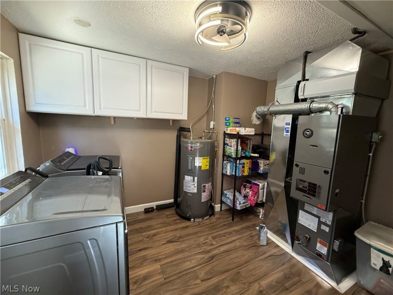 3195 Martha Drive, Geneva, OH - Photo 2