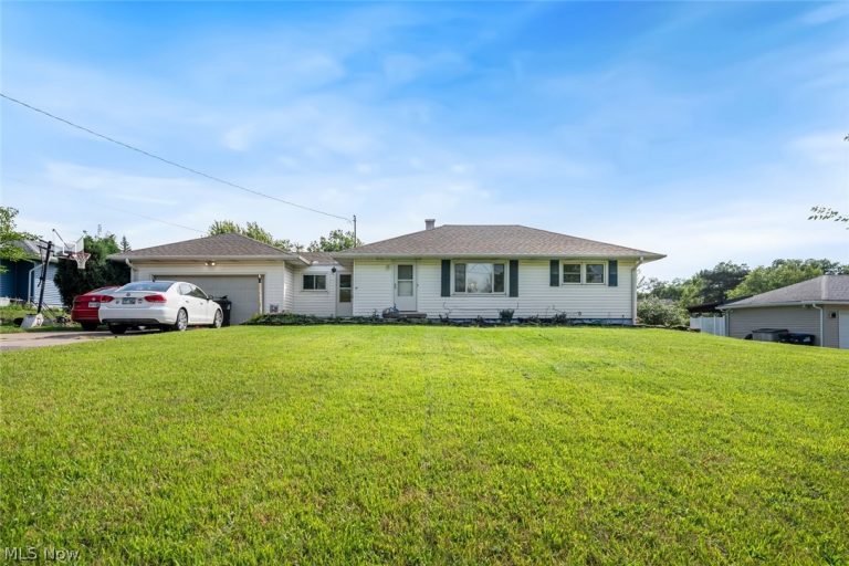 1187 Meadowbrook Boulevard, Brunswick, OH, 44212