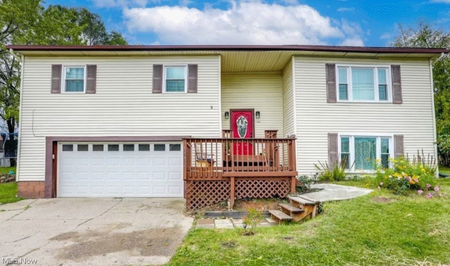 1572 Josephine Avenue, Lakemore, OH