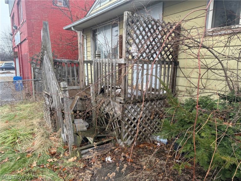 3253 143rd Street, Cleveland, OH - Photo 6
