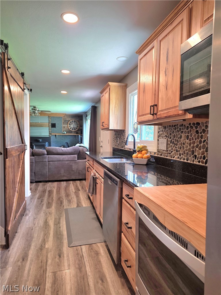 9856 Dupont Drive, Columbia Station, OH - Photo 6