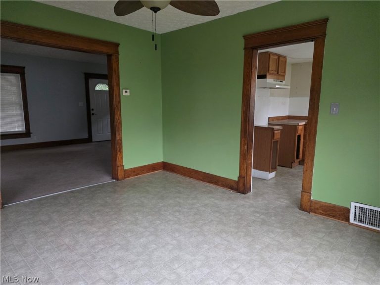 419 Myrtle Street, Ravenna, OH - Photo 2