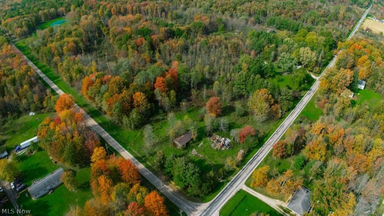 4485 Middle Road, Conneaut, OH - Photo 3