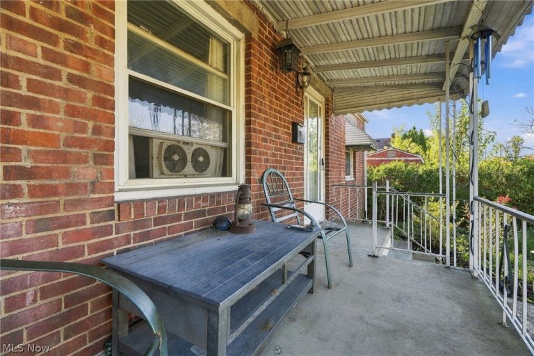 13613 Harold Avenue, Cleveland, OH - Photo 8