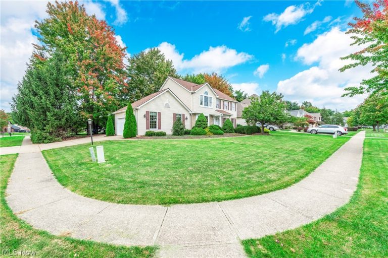 19874 Echo Drive, Strongsville, OH - Photo 8