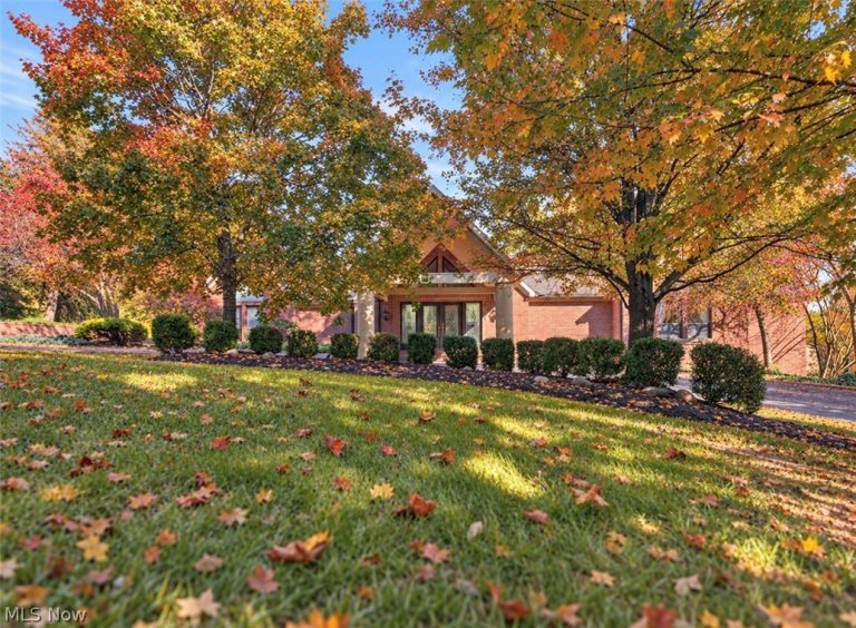 6145 Pebble Beach Court, Canfield, OH - Photo 2