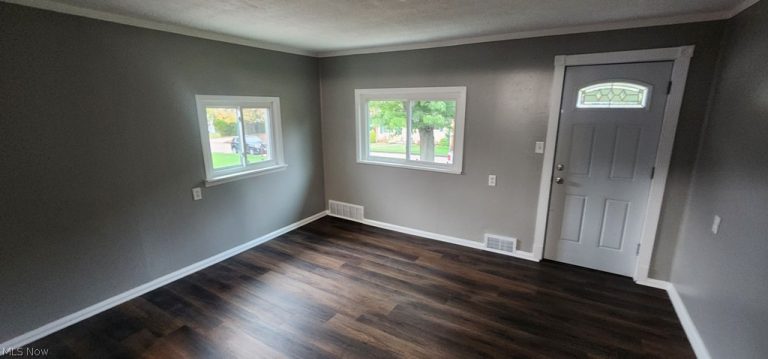 202 Rosewood Avenue #204, Northfield, OH - Photo 8