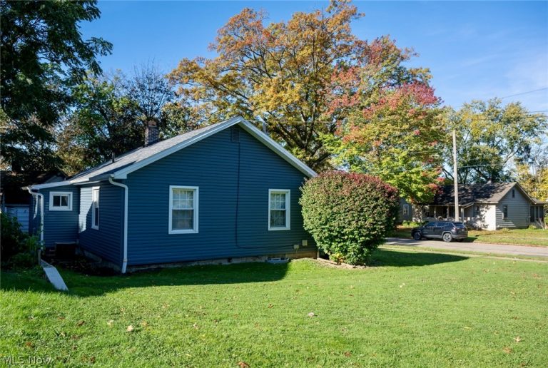 829 Lafayette Avenue, Niles, OH - Photo 5