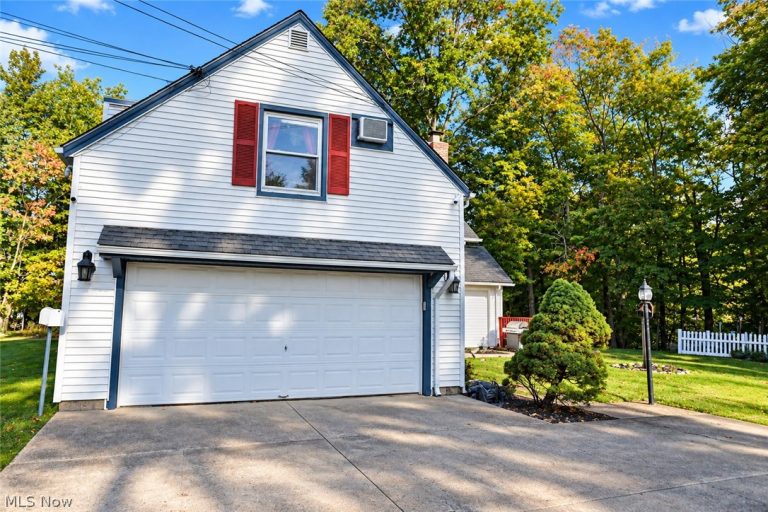 25800 Chardon Road, Richmond Heights, OH - Photo 5