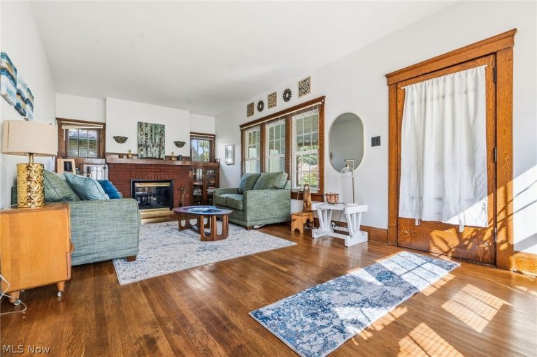 324 Woodrow Street, North Canton, OH - Photo 6