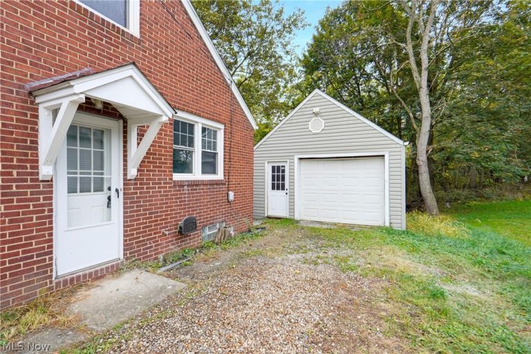 89 Marion Avenue, Massillon, OH - Photo 5