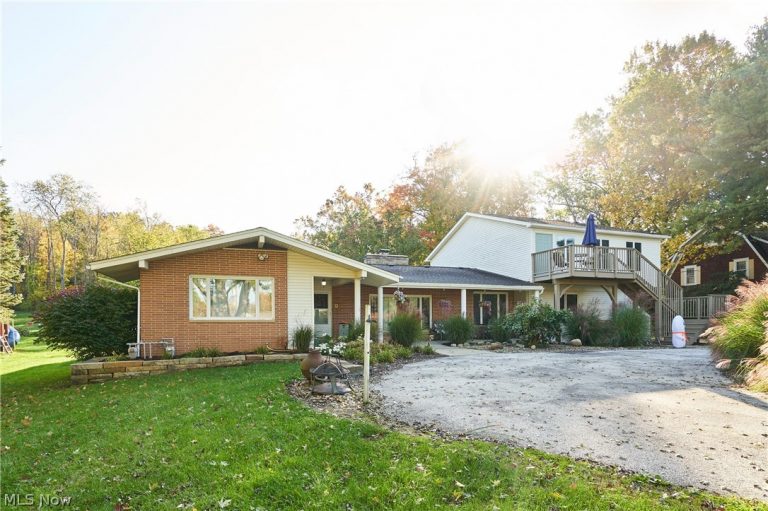 723 & 725 Cleveland Avenue, Mogadore, OH, 44260