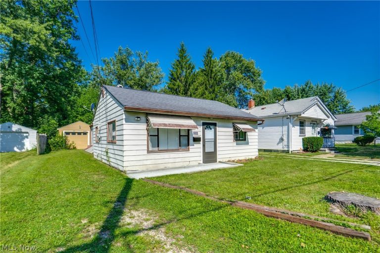 1022 Merton Avenue, Akron, OH - Photo 2
