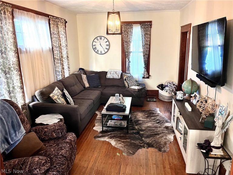 332 Reserve Avenue, Steubenville, OH - Photo 8