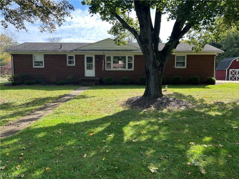 2390 Eastport Drive, Akron, OH, 44312