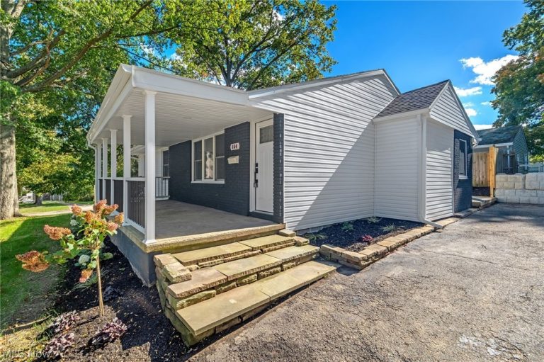 164 High Grove Boulevard, Akron, OH - Photo 2