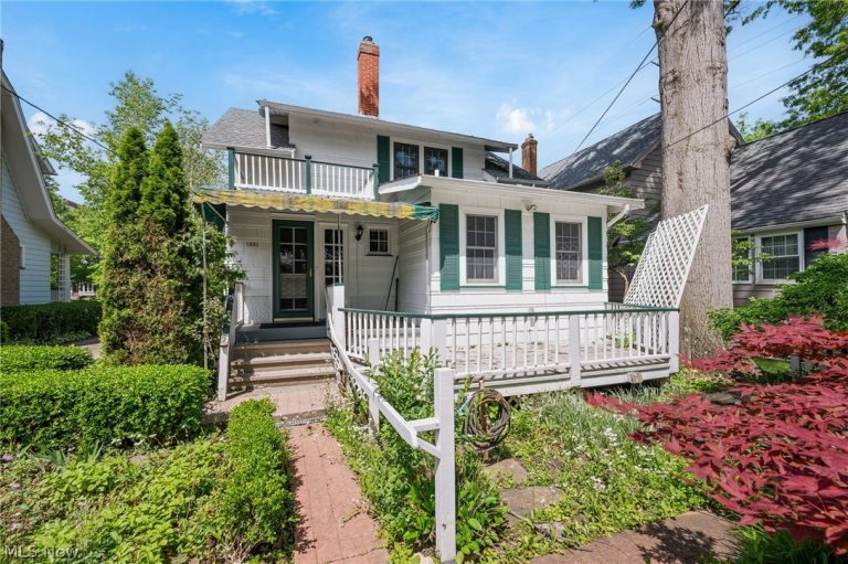 1351 Manor Park Avenue, Lakewood, OH - Photo 6