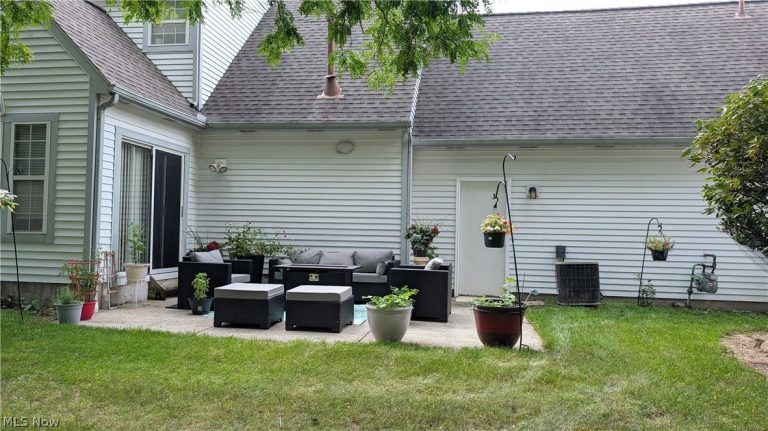 4865 Quarry Lane #61, Richmond Heights, OH - Photo 5