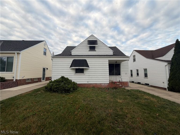 11509 Chester Road, Garfield Heights, OH, 44125