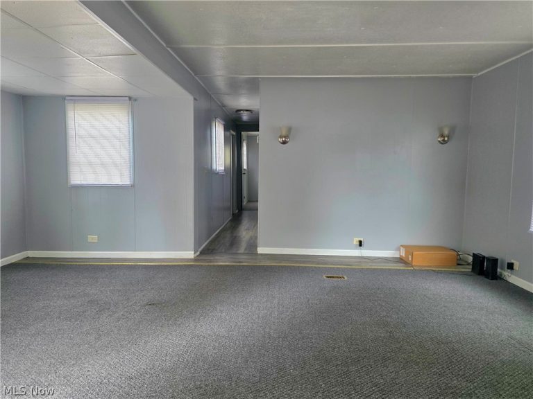 104 Tarpon Circle, New Philadelphia, OH - Photo 6