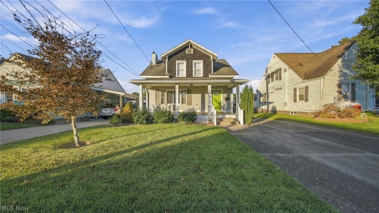 1107 Lakeview Drive, Parkersburg, WV - Photo 2