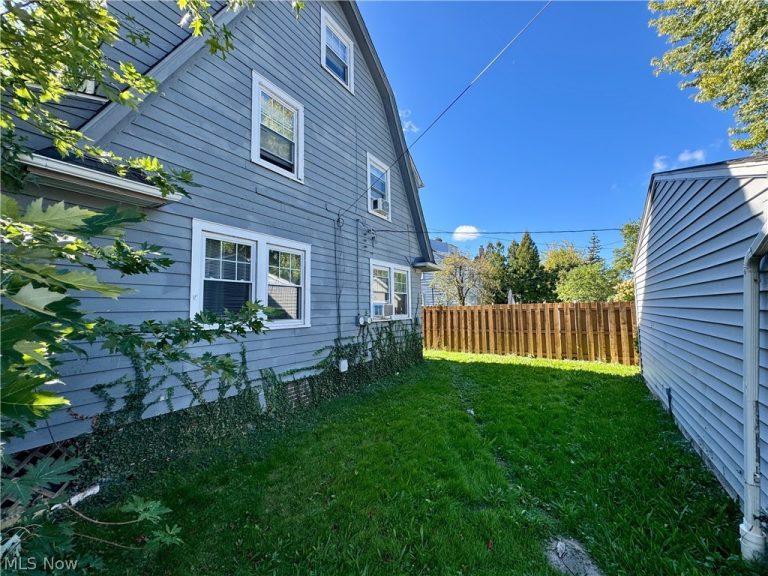 3633 Cedarbrook Road, University Heights, OH - Photo 5
