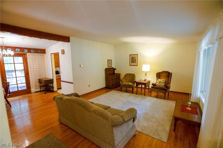7466 Mountain Park Drive, Concord Twp, OH - Photo 8