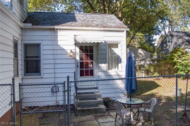 1425 Westvale Avenue, Akron, OH - Photo 4