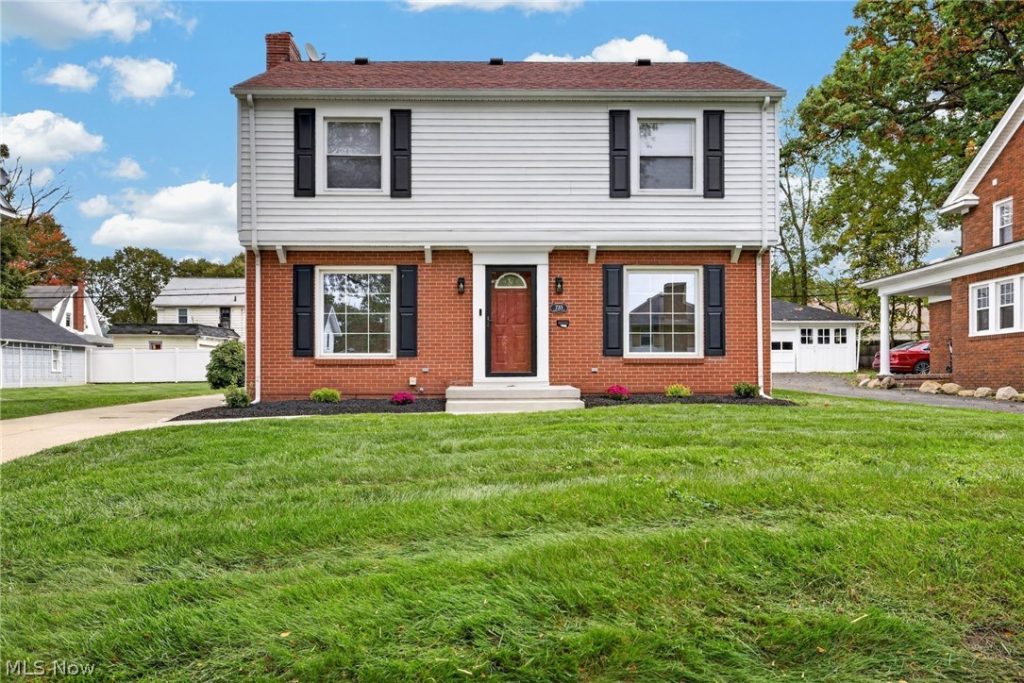 733 Roslyn Avenue, Akron, OH