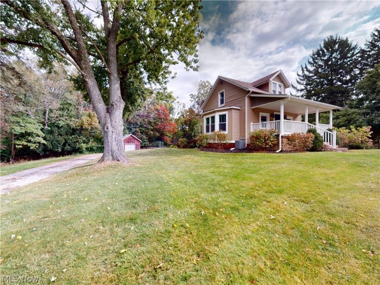 713 Randolph Road, Mogadore, OH - Photo 2
