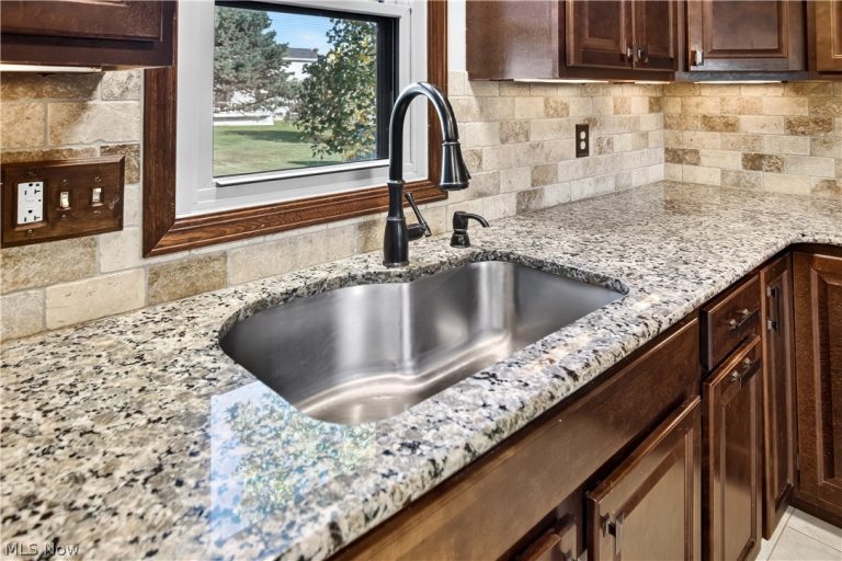 3080 Stoney Creek Drive, North Royalton, OH - Photo 8