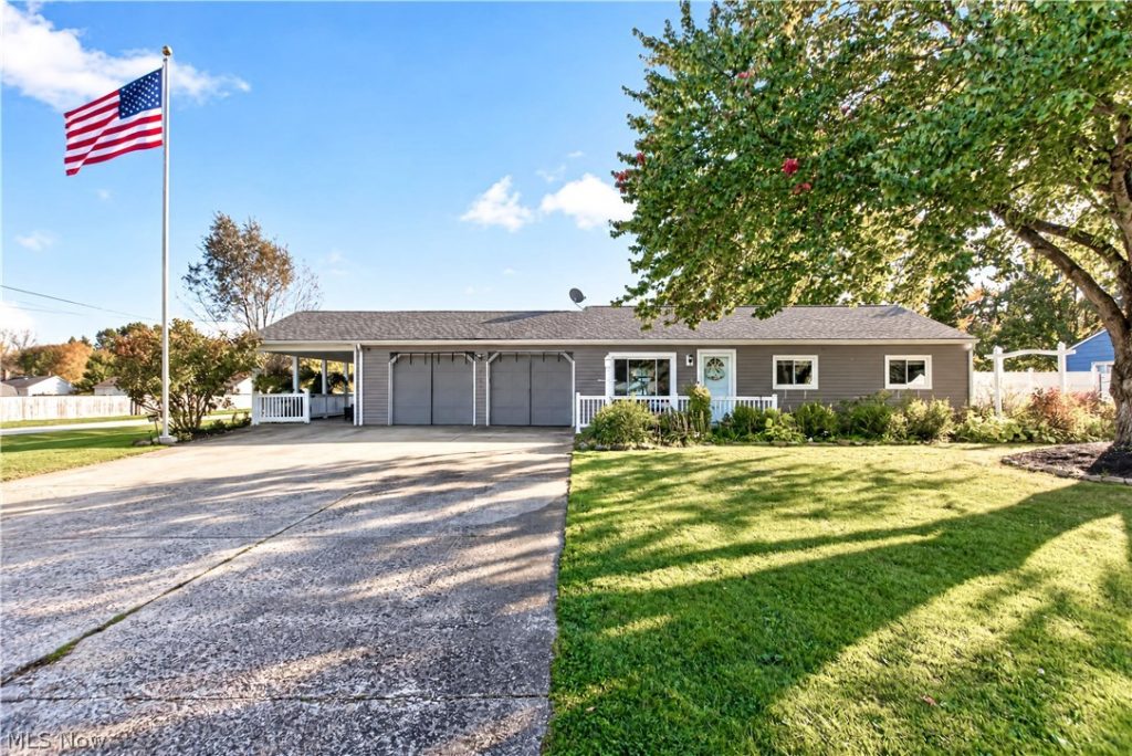 3668 Applewood Drive, Brunswick, OH