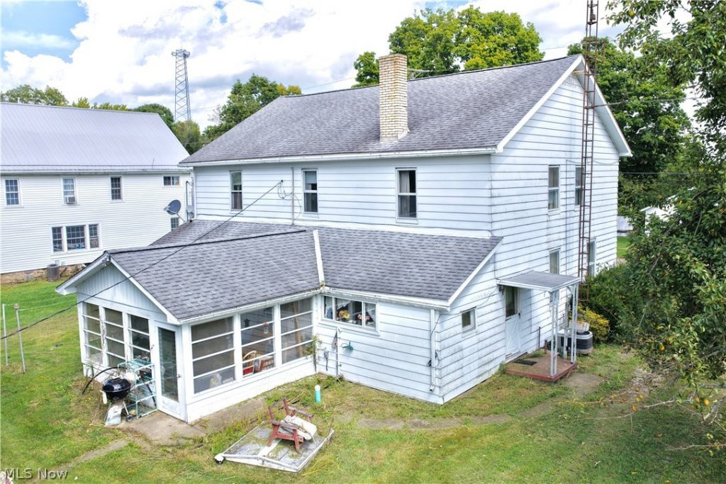 26965 County Road 1, Coshocton, OH
