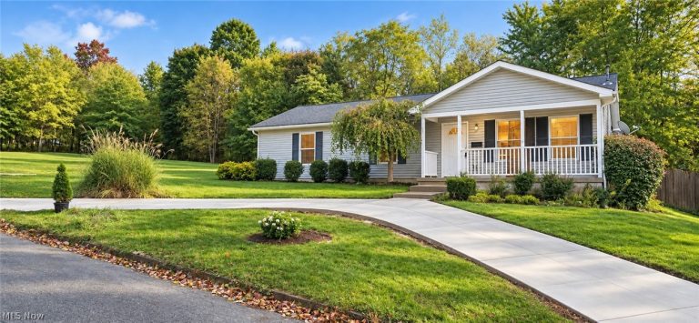 151 Oakview Avenue, Struthers, OH, 44471