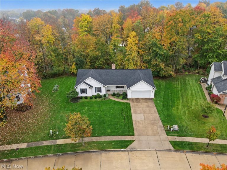 2650 Lacolline Drive, Stow, OH - Photo 2