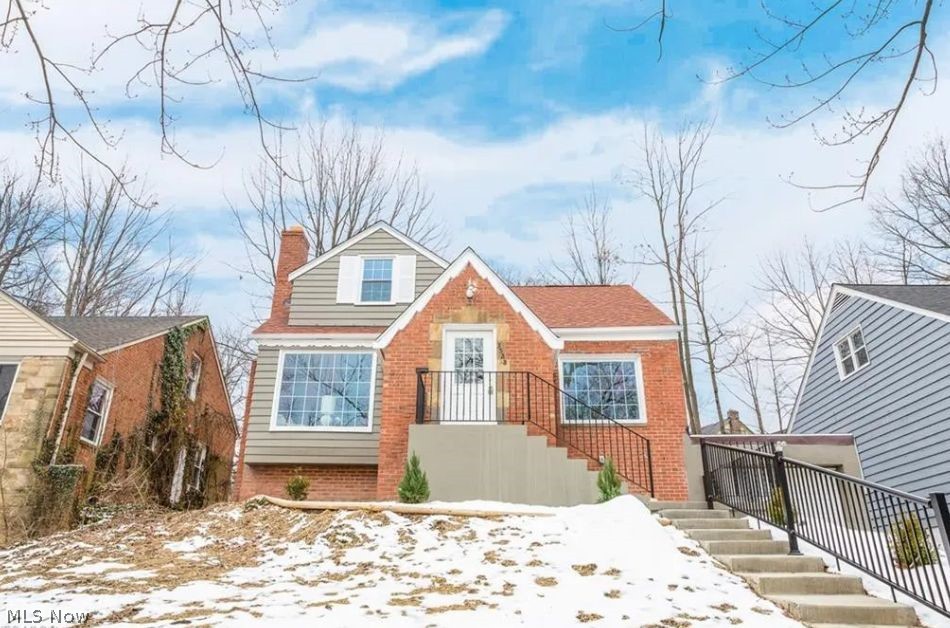 3528 Meadowbrook Boulevard, Cleveland Heights, OH