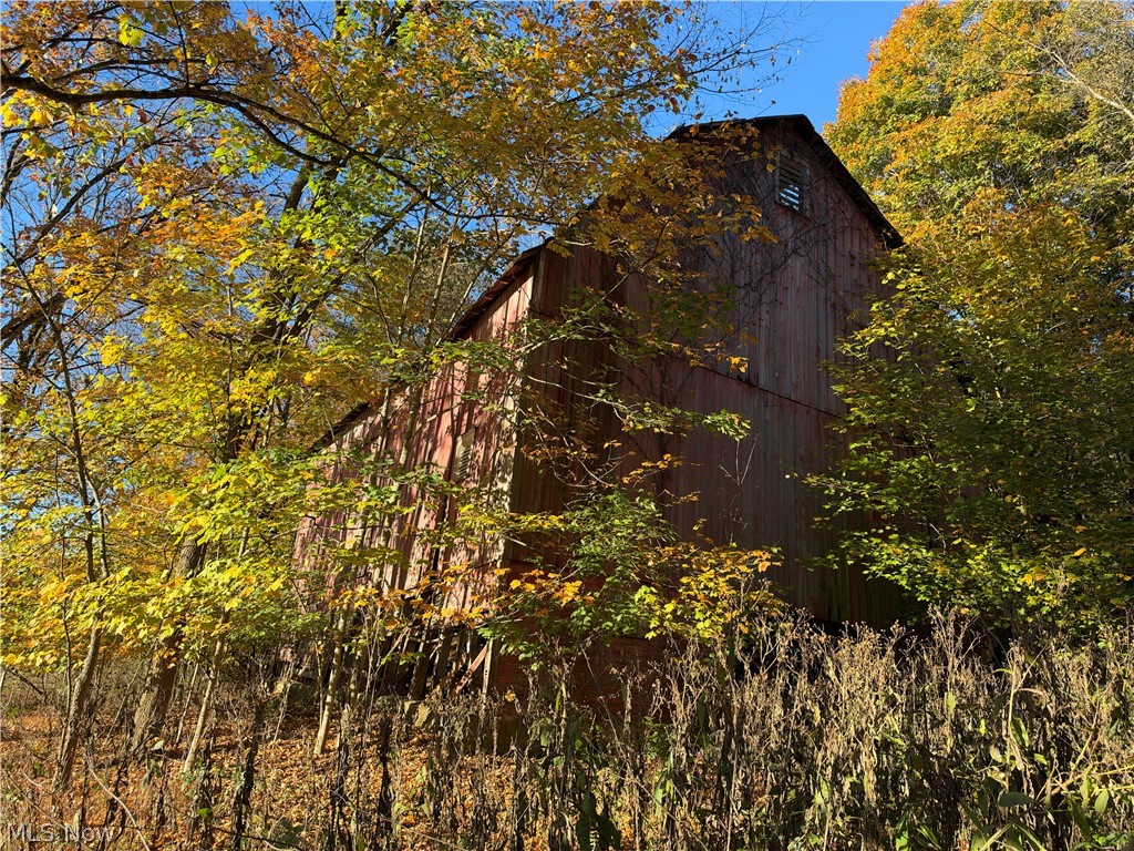 9239 Angel Valley Road, Stone Creek, OH
