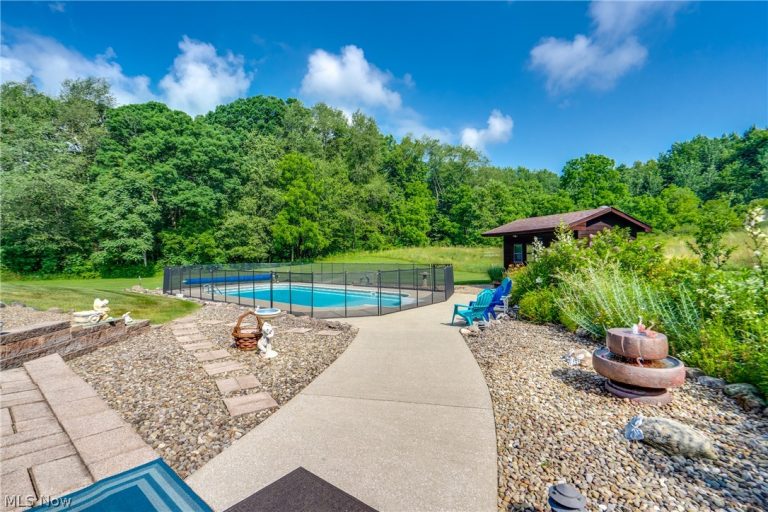 2785 Brady Lake, Ravenna, OH - Photo 8