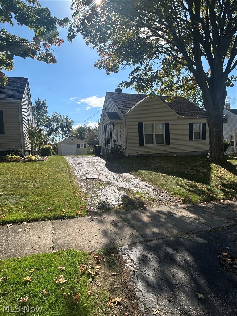 208 Catawba Avenue, Akron, OH, 44301