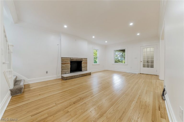 3258 Silsby Road, Cleveland Heights, OH - Photo 4