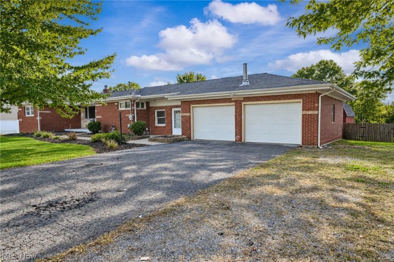3825 Middlebranch Avenue, Canton, OH, 44705